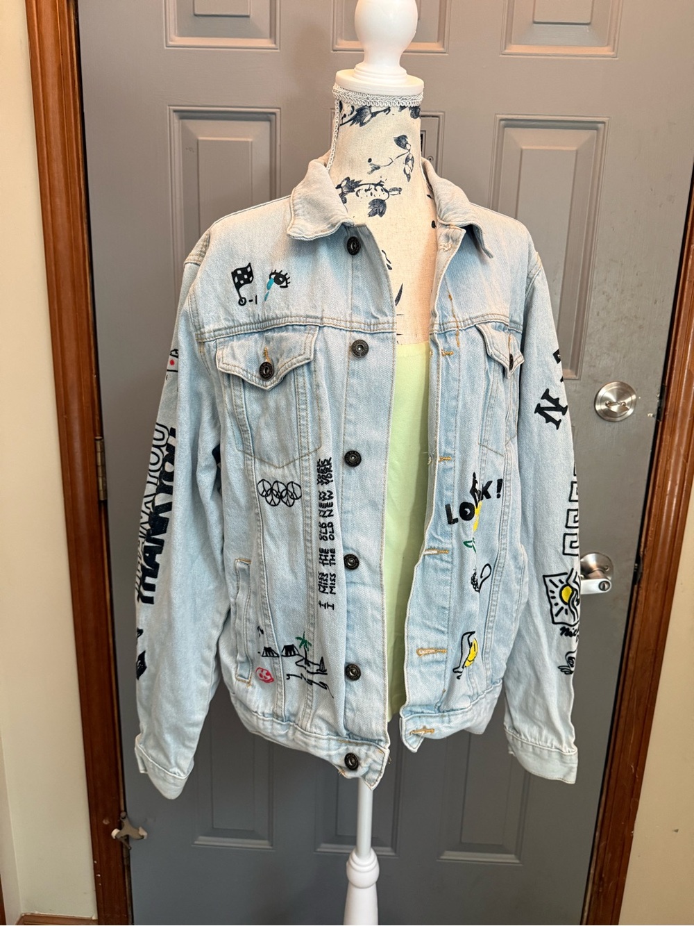 Brooklyn Cloth New York Graffiti Patch Denim Jacket “I miss the old New York)-M